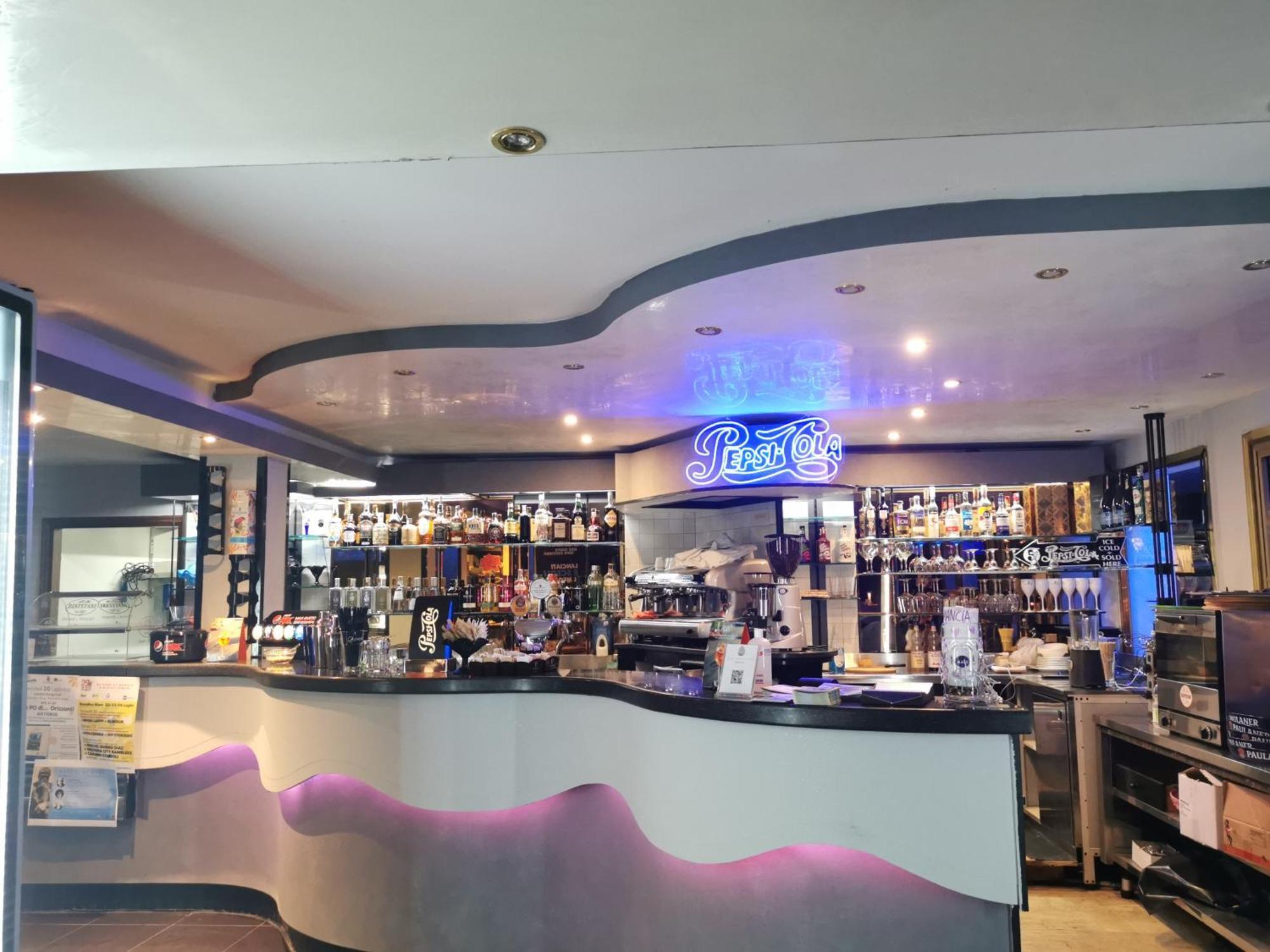 Hotel Pine Beach 로솔리나 마레 외부 사진